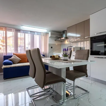 Beganovic Apartment *