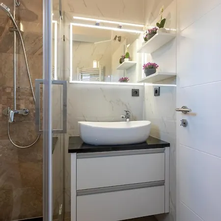 Beganovic Apartment *