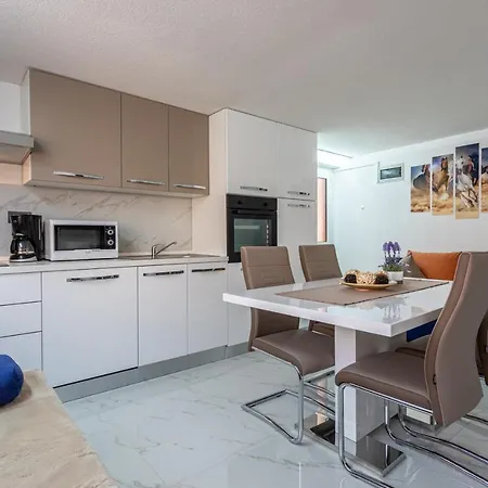 Apartamento Beganovic Krk Town