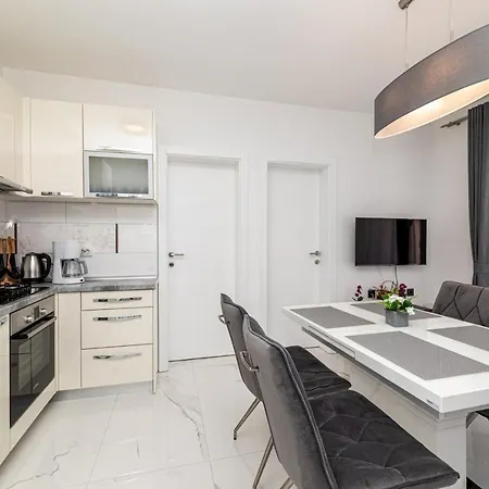 Apartment Beganovic Krk Town