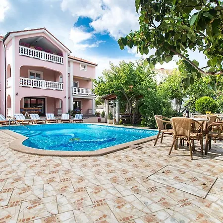 Apartamento Beganovic Krk Town