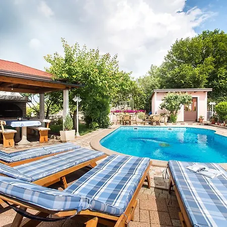 Apartment Beganovic