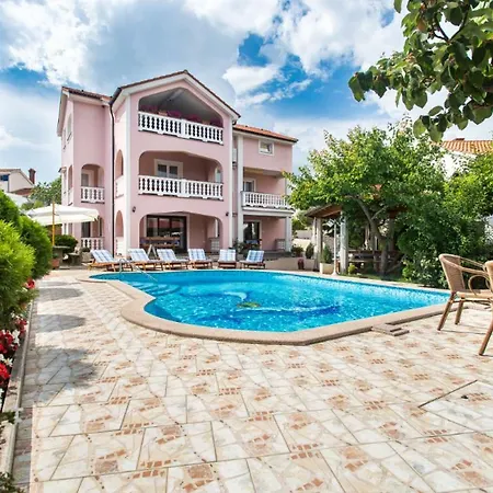 Beganovic Apartment