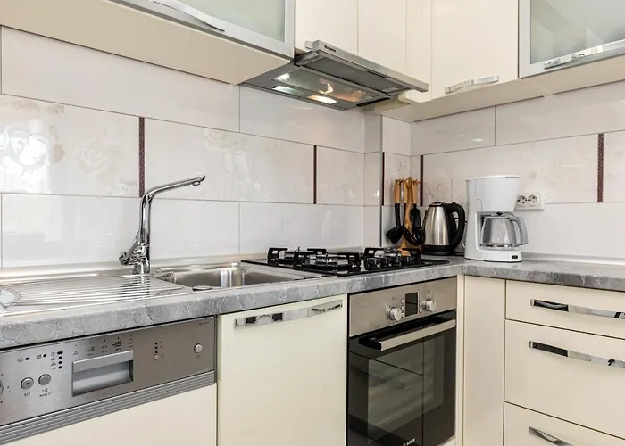 Daire Beganovic Krk Town