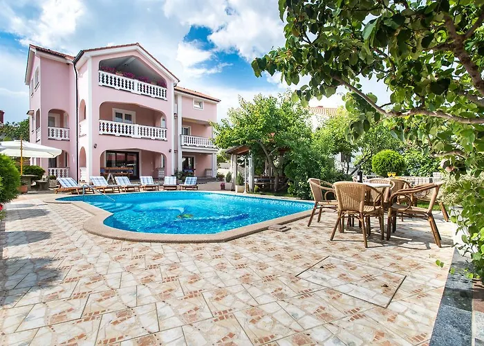 Daire Beganovic Krk Town